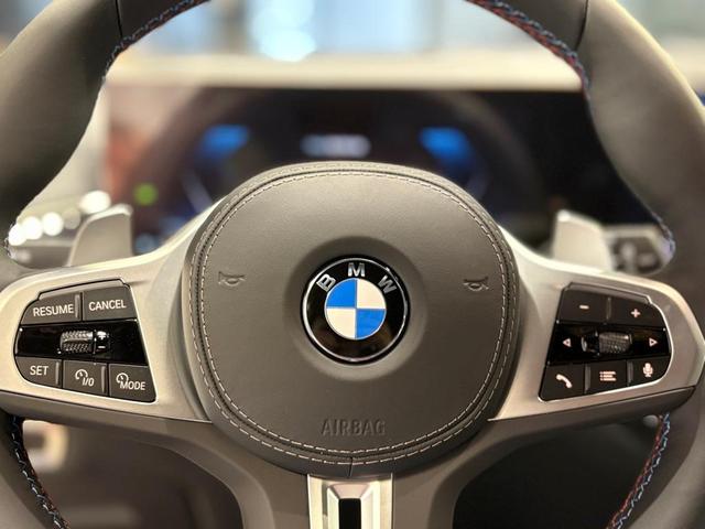 Photo of 2025 Carbon Black Metallic BMW X7