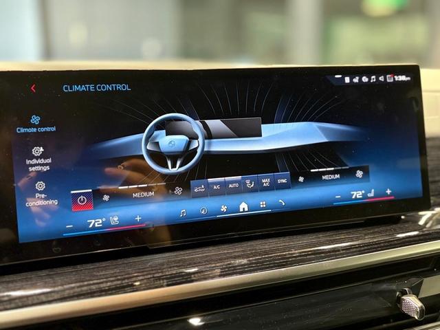 Photo of 2025 Carbon Black Metallic BMW X7