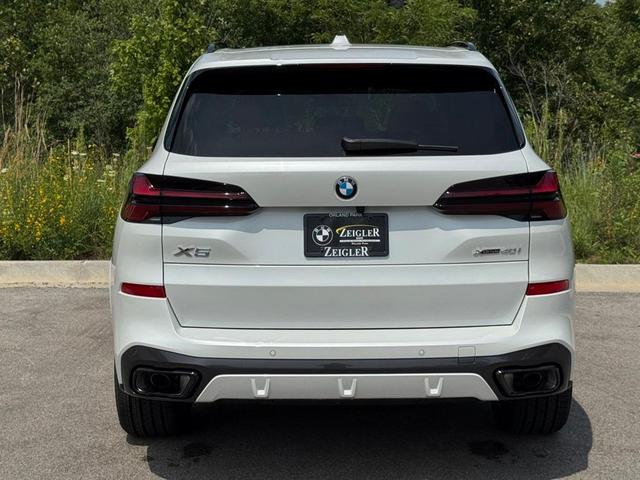 Photo of 2026 Mineral White Metallic BMW X5
