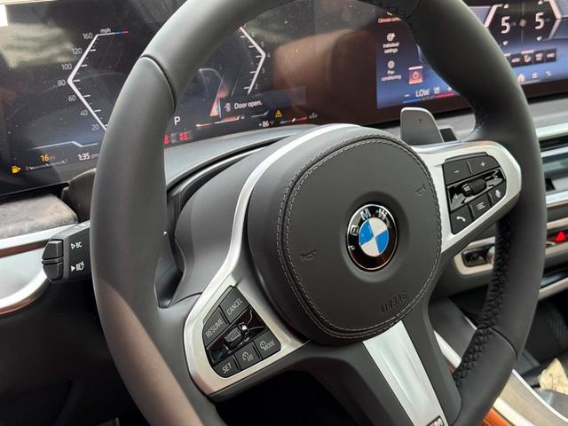 Photo of 2026 Mineral White Metallic BMW X5