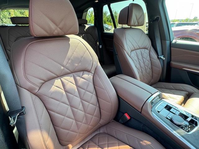Photo of 2026 Carbon Black Metallic BMW X5