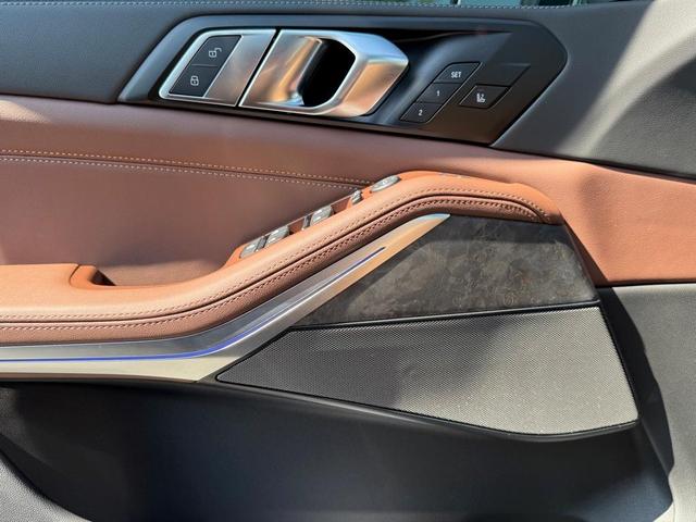 Photo of 2026 Carbon Black Metallic BMW X5