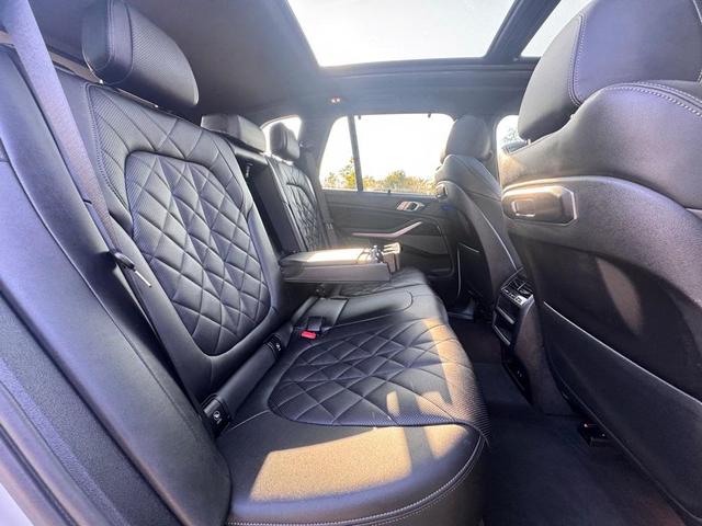 Photo of 2024 Alpine White BMW X5