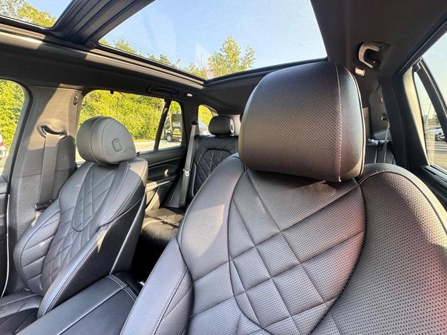 Photo of 2024 Alpine White BMW X5
