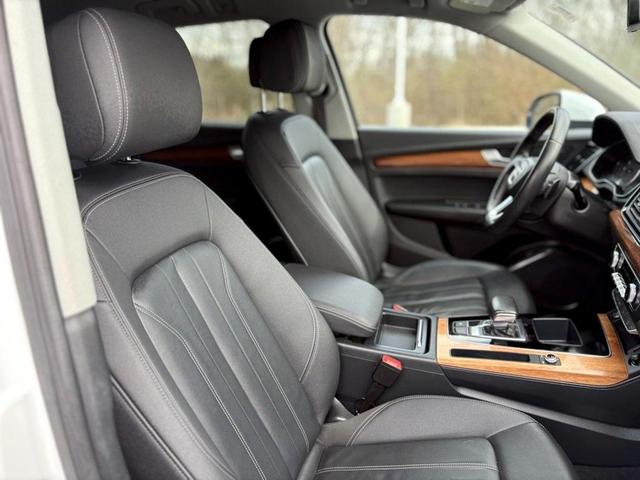 Photo of 2022 Ibis White Audi Q5