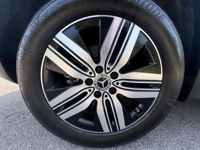 Photo of 2023 Iridium Silver Metallic Mercedes-Benz EQB 300