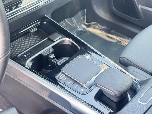 Photo of 2023 Iridium Silver Metallic Mercedes-Benz EQB 300