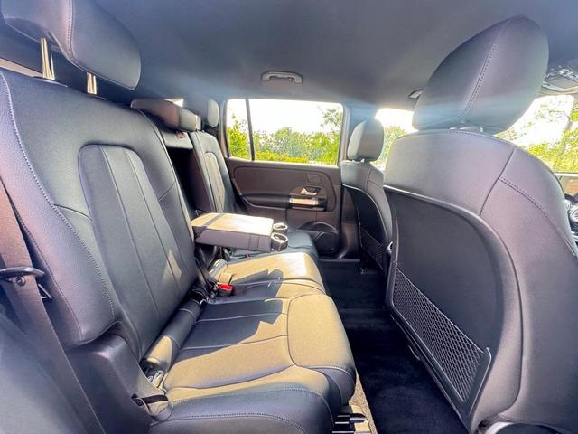 Photo of 2023 Iridium Silver Metallic Mercedes-Benz EQB 300