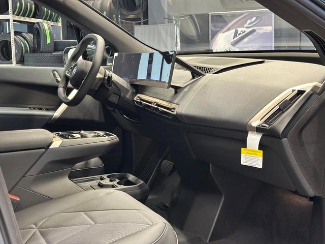 Photo of 2025 Dark Graphite Metallic BMW iX