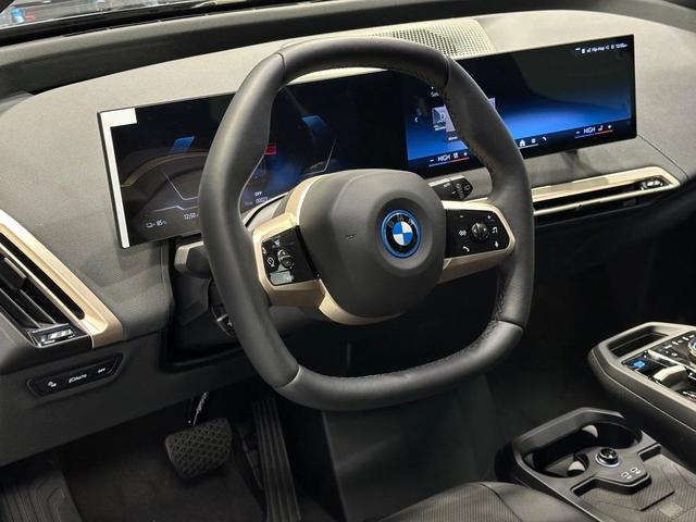 Photo of 2025 Dark Graphite Metallic BMW iX