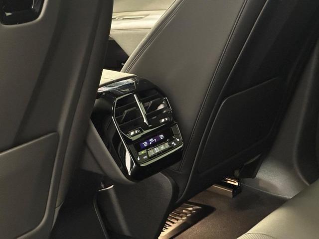 Photo of 2025 Dark Graphite Metallic BMW iX