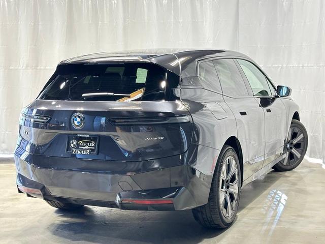Photo of 2025 Dark Graphite Metallic BMW iX