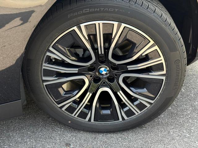 Photo of 2025 Black Sapphire Metallic BMW X3