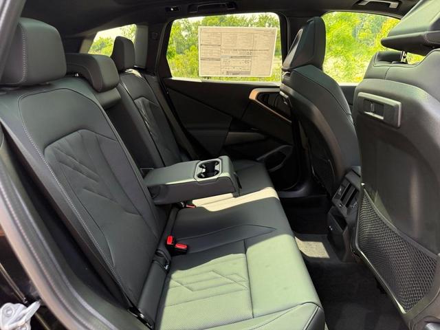 Photo of 2025 Black Sapphire Metallic BMW X3