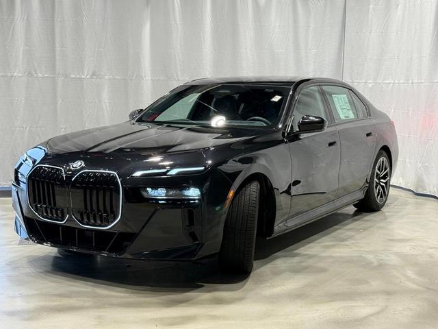 Photo of 2025 Black Sapphire Metallic BMW i7