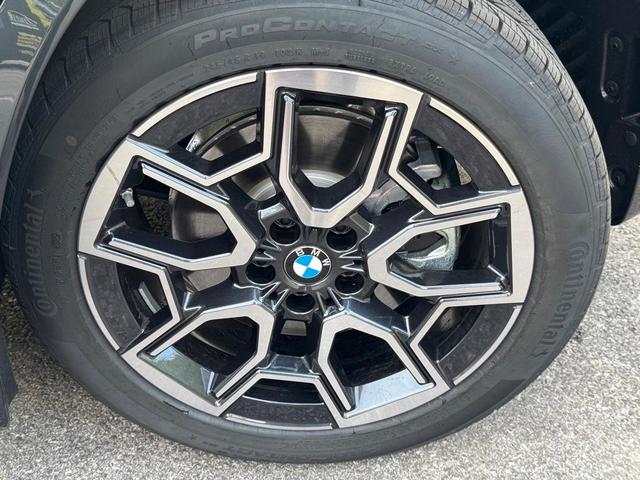 Photo of 2026 Black Sapphire Metallic BMW X1