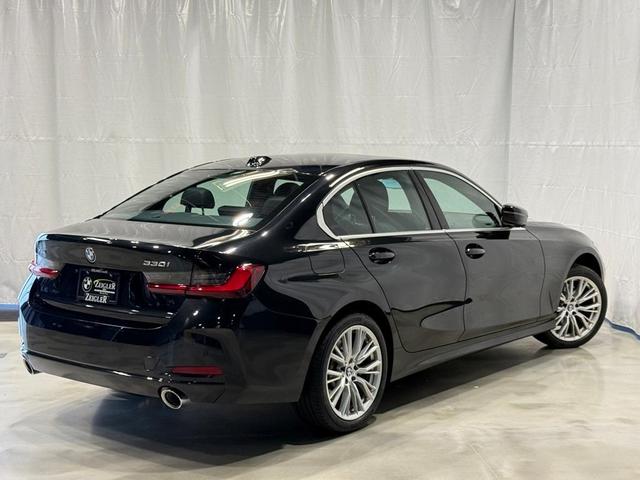 Photo of 2024 Black Sapphire Metallic BMW 330