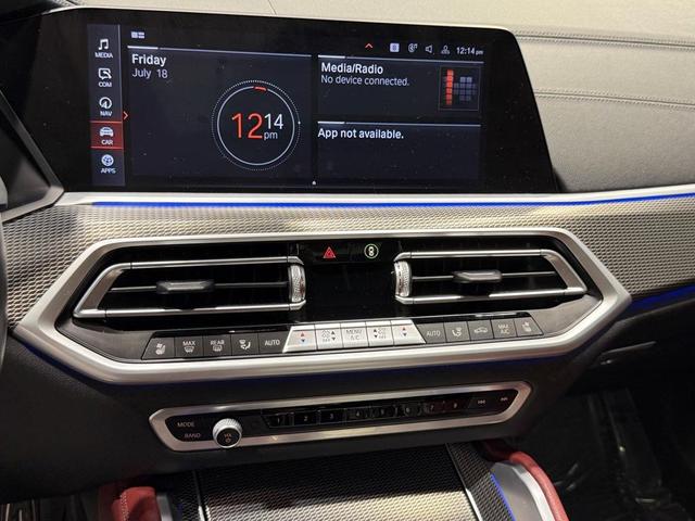Photo of 2021 Mineral White Metallic BMW X6