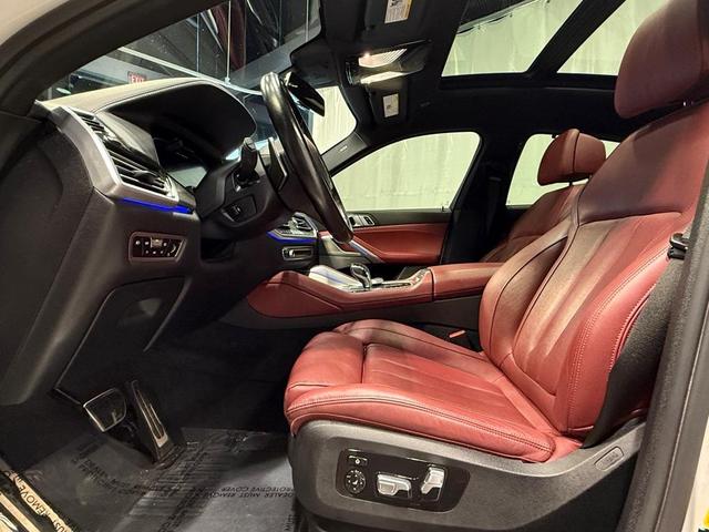 Photo of 2021 Mineral White Metallic BMW X6