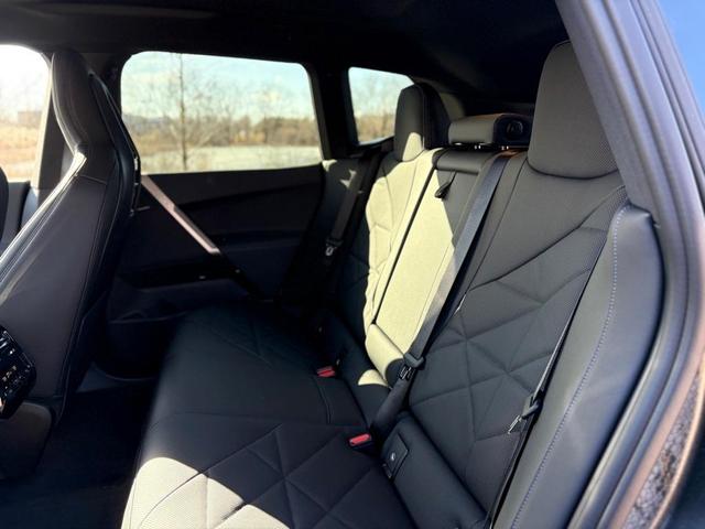 Photo of 2025 Phytonic Blue Metallic BMW iX