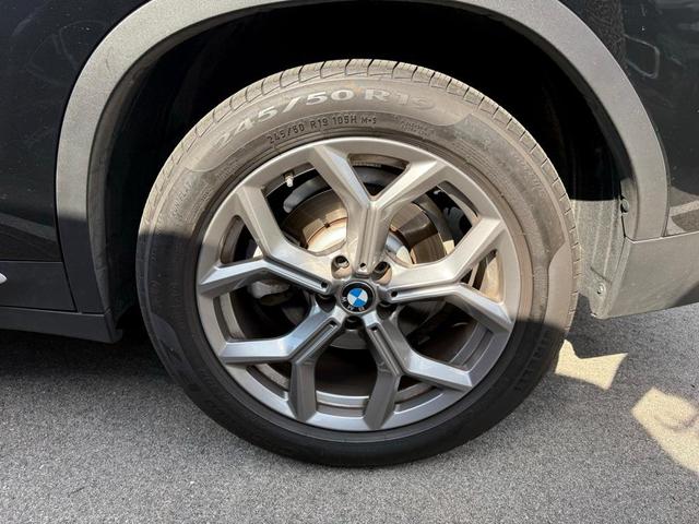 Photo of 2024 Jet Black BMW X3