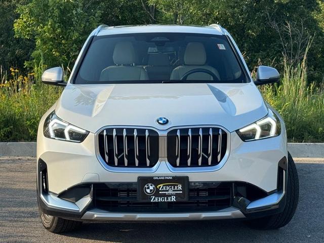 Photo of 2024 Mineral White Metallic BMW X1