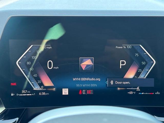 Photo of 2024 Mineral White Metallic BMW X1