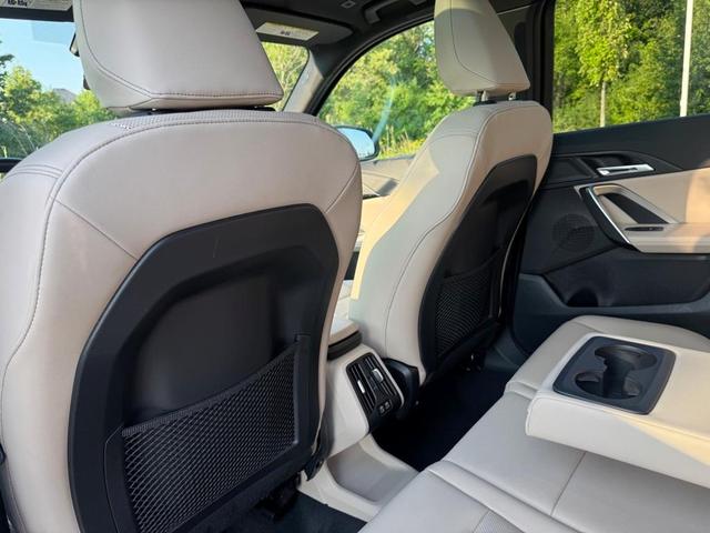 Photo of 2024 Mineral White Metallic BMW X1