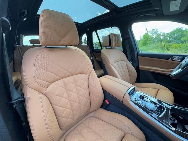 Photo of 2026 Mineral White Metallic BMW X5 PHEV