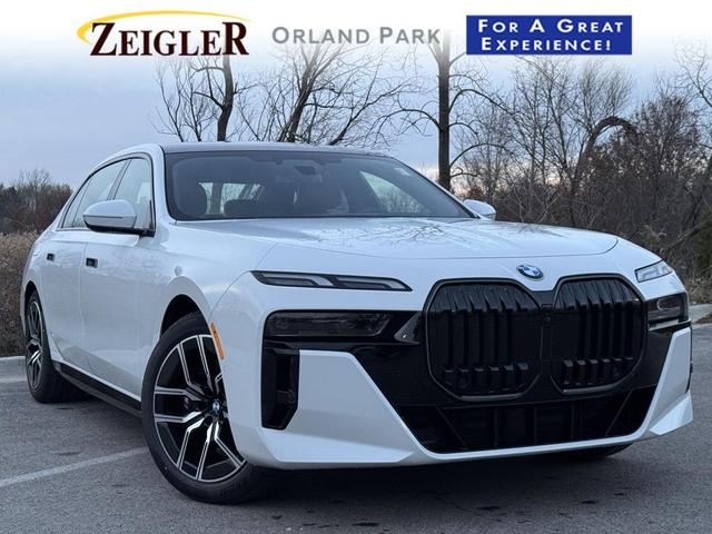 2025 BMW 740