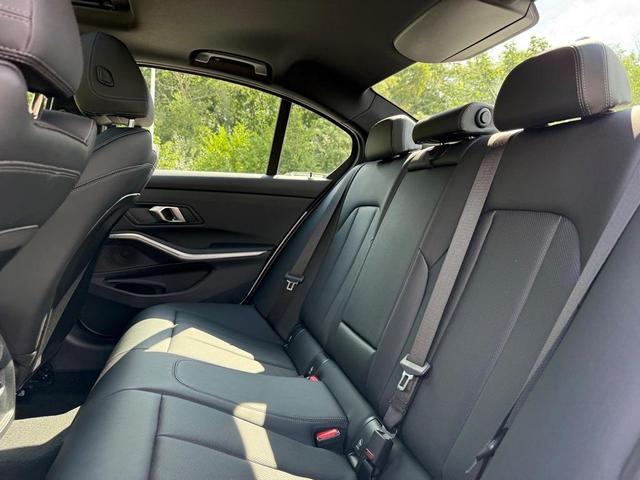 Photo of 2024 Mineral White Metallic BMW 330e