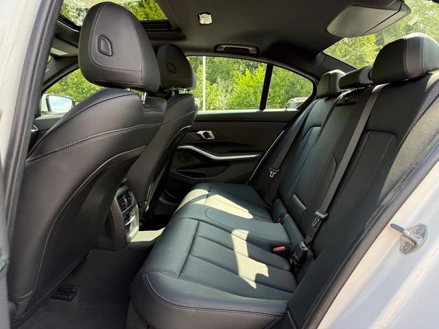 Photo of 2024 Mineral White Metallic BMW 330e