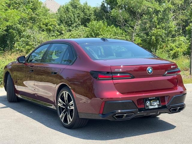 Photo of 2024 Aventurin Red Metallic BMW 760