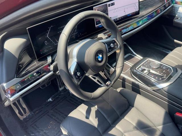Photo of 2024 Aventurin Red Metallic BMW 760
