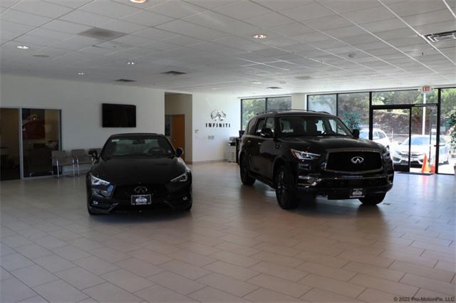 Photo of 2023 Midnight Black Metallic Toyota RAV4