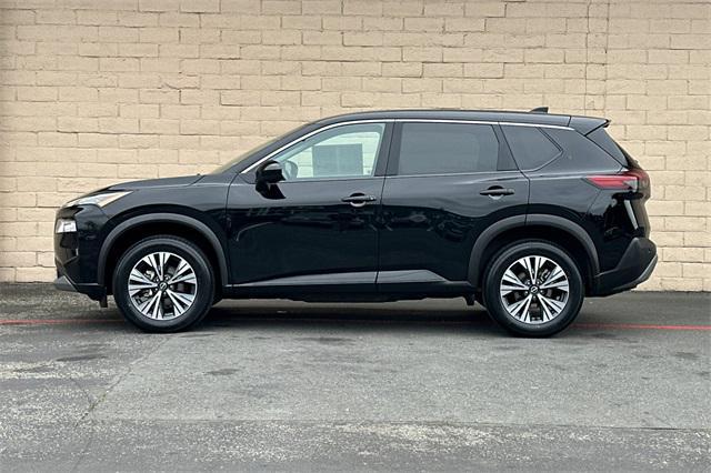Photo of 2023 Super Black Nissan Rogue