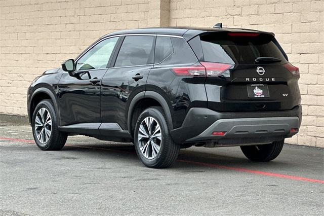 Photo of 2023 Super Black Nissan Rogue