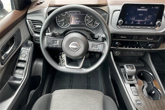 Photo of 2023 Super Black Nissan Rogue