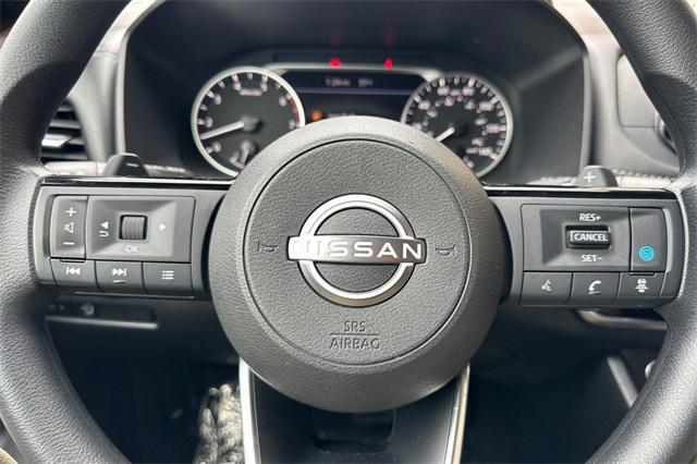 Photo of 2023 Super Black Nissan Rogue