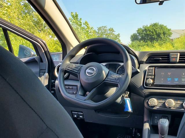 Photo of 2025 Cloud White Nissan Versa