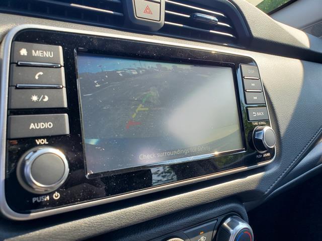 Photo of 2025 Cloud White Nissan Versa
