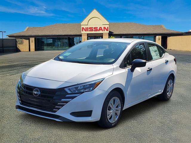 Photo of 2025 Cloud White Nissan Versa
