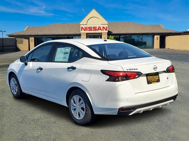 Photo of 2025 Cloud White Nissan Versa