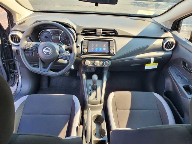 Photo of 2025 Cloud White Nissan Versa