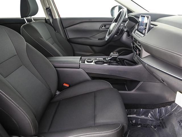 Photo of 2025 Scarlet Ember Nissan Rogue