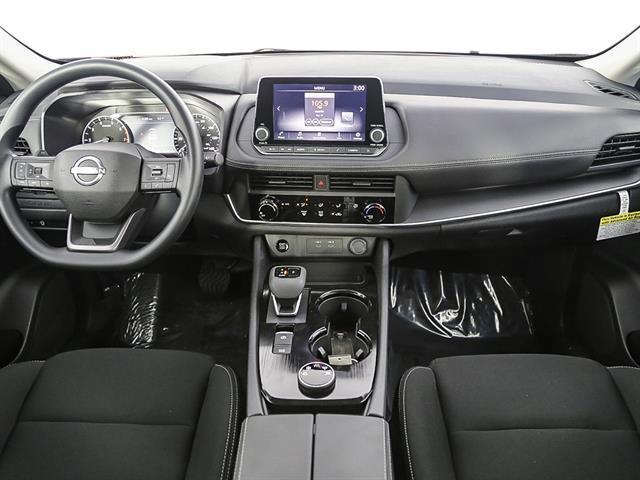 Photo of 2025 Scarlet Ember Nissan Rogue