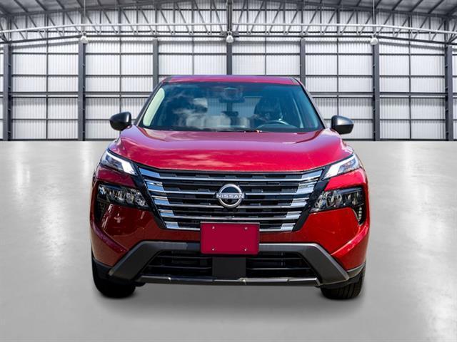 Photo of 2025 Scarlet Ember Nissan Rogue