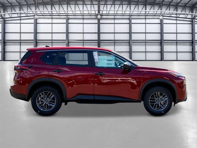 Photo of 2025 Scarlet Ember Nissan Rogue
