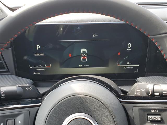 Photo of 2025 Canyon Bronze M Nissan Kicks