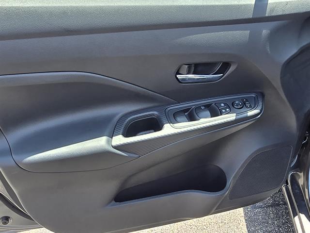 Photo of 2025 Gun Metallic Nissan Versa